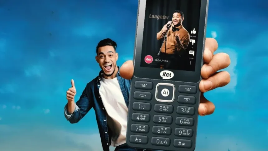 Happy man holding Super Guru 4G Max AI feature phone in hand